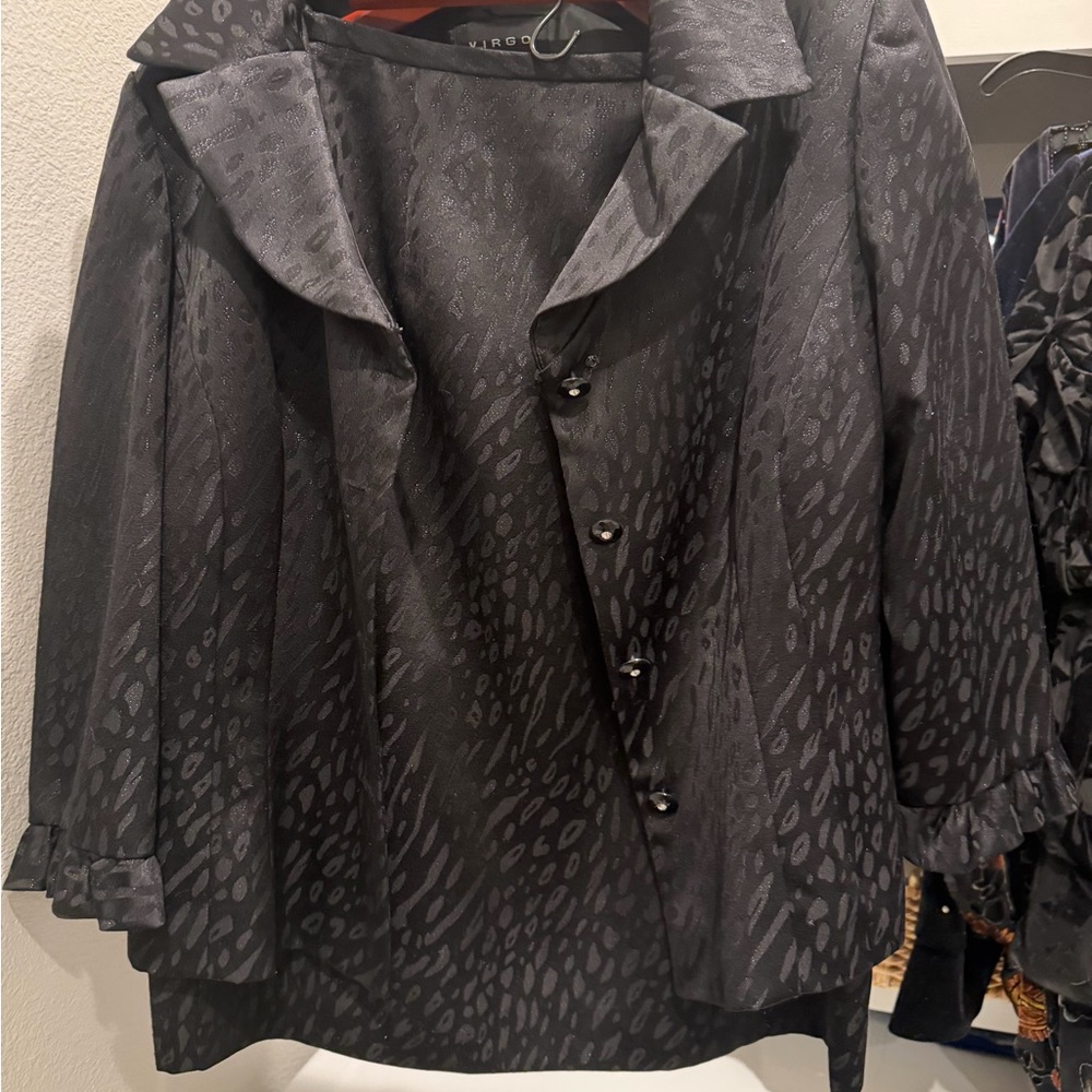 Chico's Black Patterned Women's Jacket and skirt